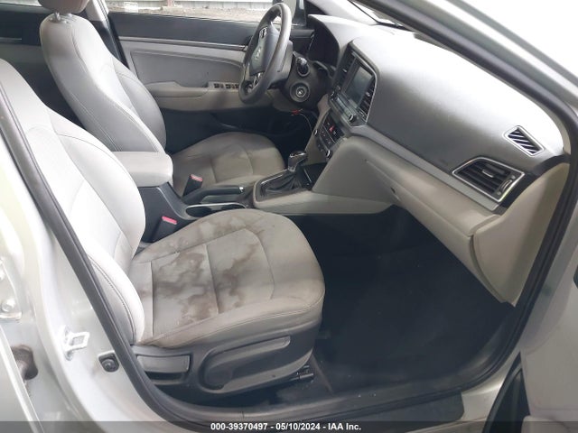 Hyundai ELANTRA SE 2017 5NPD84LF6HH010709 Image 5