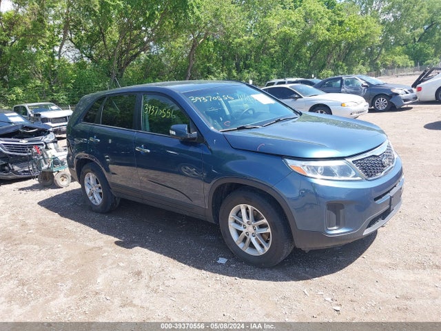 KIA SORENTO LX 2015 5XYKT3A69FG586995 Image 1