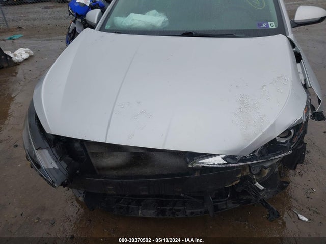 Hyundai ELANTRA SEL 2019 5NPD84LF1KH472070 Image 10