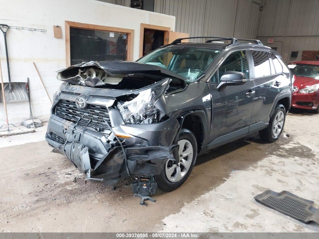 Toyota RAV4 LE 2020 2T3G1RFV5LW101991 Image 2