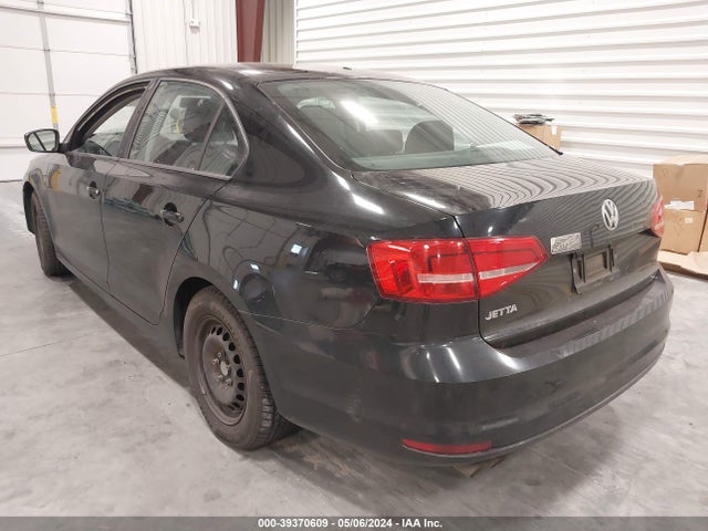 3VW2K7AJ3FM325022 Volkswagen Jetta 2.0l S