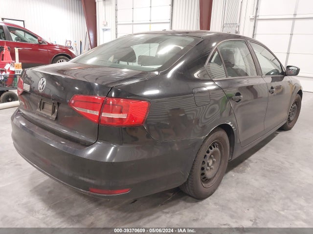 3VW2K7AJ3FM325022 Volkswagen Jetta 2.0l S