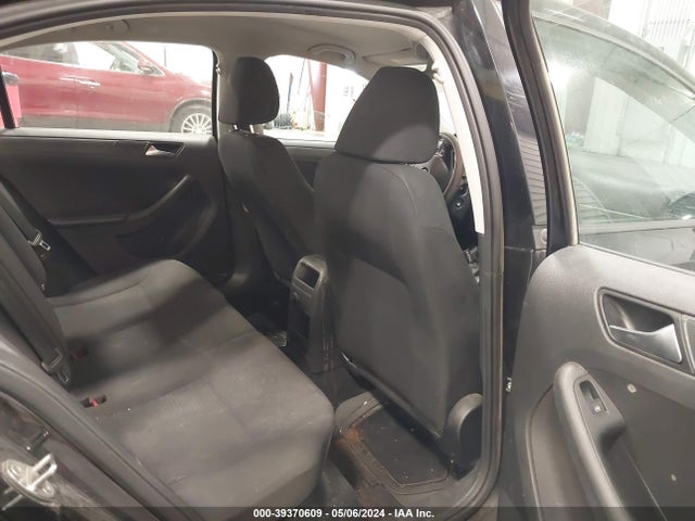 3VW2K7AJ3FM325022 Volkswagen Jetta 2.0l S