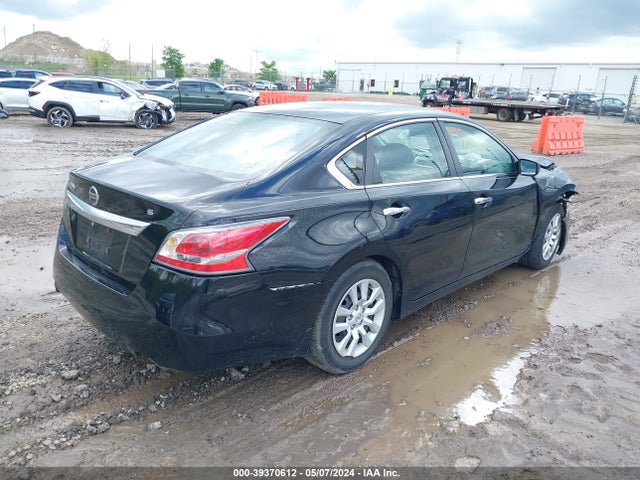 Nissan Altima 2.5 S 2015 1N4AL3AP0FC484404 Image 4