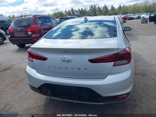 Hyundai ELANTRA SEL 2019 5NPD84LF5KH485369 Image 16