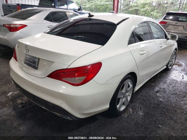 WDDSJ4EB7HN425677 Mercedes-Benz CLA 250
