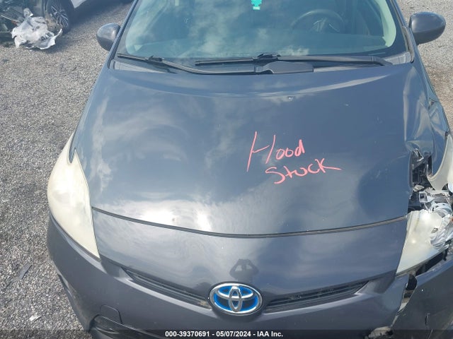 Toyota Prius Three 2014 JTDKN3DU1E0365836 Image 10