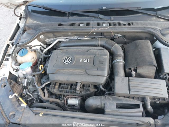 3VWD17AJ5FM237682 Volkswagen Jetta 1.8t Se