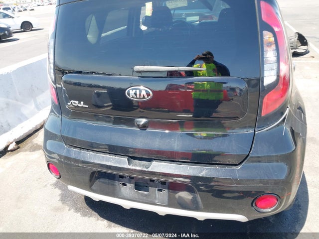 KIA SOUL + 2017 KNDJP3A5XH7459339 Image 12