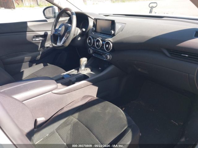 3N1AB8BV8NY271605 Nissan Sentra S Xtronic Cvt