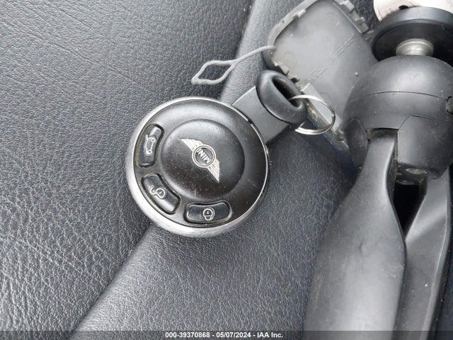 2009 MINI COOPER S WMWMF73579TX40413 Photo 10