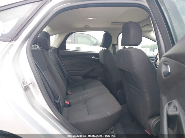 Ford FOCUS SE 2016 1FADP3F23GL364385 Image 8
