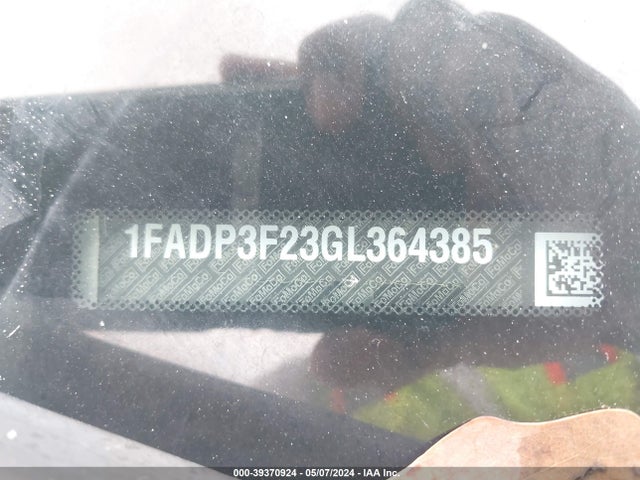 Ford FOCUS SE 2016 1FADP3F23GL364385 Image 9
