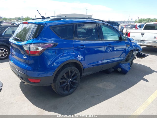 Ford ESCAPE SE 2018 1FMCU9GD0JUA09916 Image 4