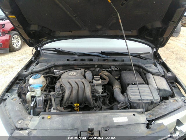 3VW2K7AJ0FM427751 Volkswagen Jetta 2.0l S