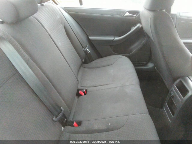 3VW2K7AJ0FM427751 Volkswagen Jetta 2.0l S