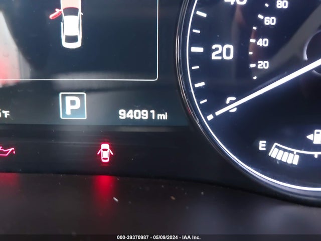 Hyundai Genesis 5.0 2015 KMHGN4JF9FU015426 Image 16