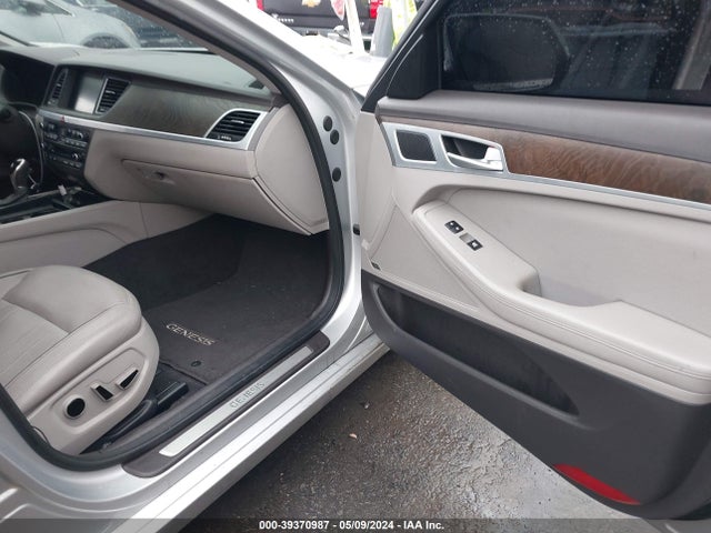 Hyundai Genesis 5.0 2015 KMHGN4JF9FU015426 Image 5