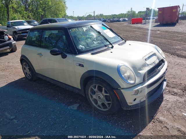 2005 MINI COOPER S WMWRE33505TL13232 Photo 0