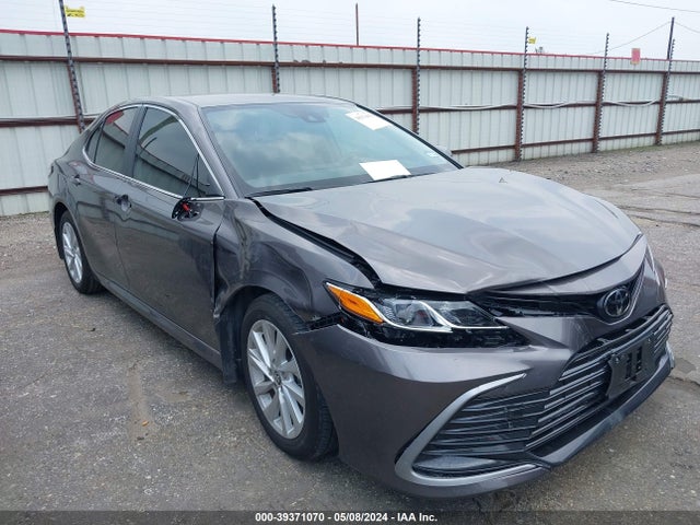 Toyota CAMRY LE 2024 4T1C11AK7RU892247 main image