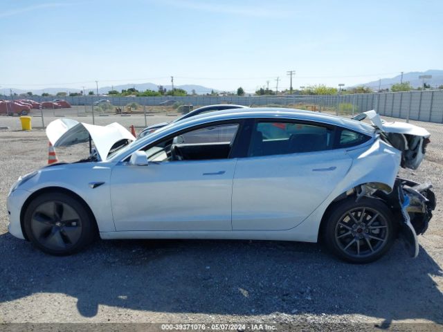 5YJ3E1EBXJF151090 Tesla Model 3 Long Range/performance