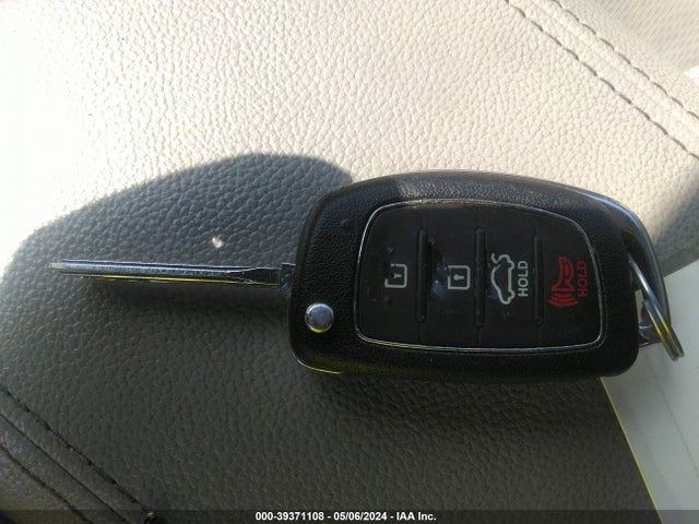 Hyundai SONATA SE 2016 5NPE24AF9GH376252 Image 11
