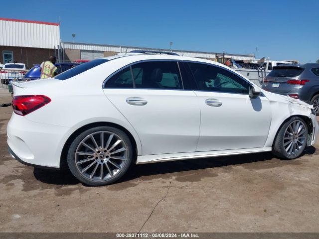 W1K3G4FB4MJ265826 Mercedes-Benz A 220 4matic