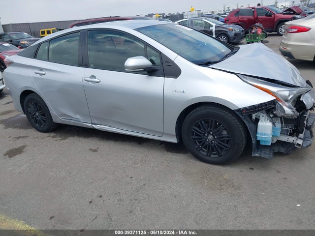 Toyota Prius Two 2017 JTDKBRFU8H3035218 Image 18