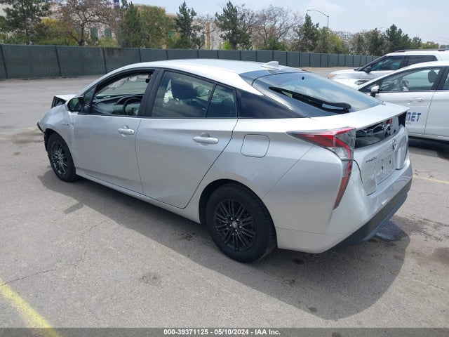 Toyota Prius Two 2017 JTDKBRFU8H3035218 Image 3