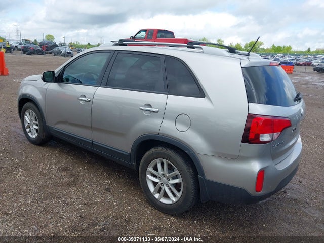 KIA SORENTO LX 2015 5XYKT4A60FG559030 Image 3