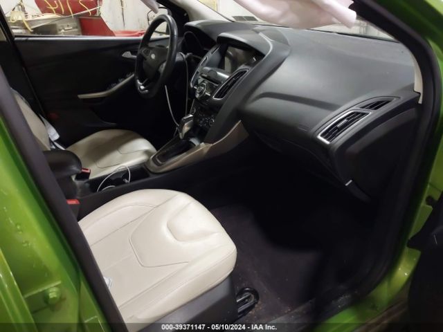 1FADP3J22JL252837 Ford Focus Titanium