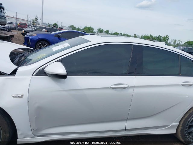 Buick Regal Sportback Gs 2018 W04GS6SS6J1110311 Image 14
