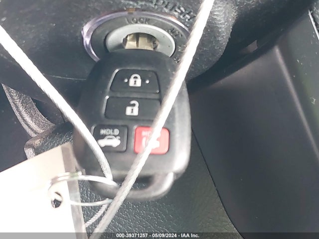Toyota CAMRY LE 2016 4T4BF1FK4GR545290 Image 11