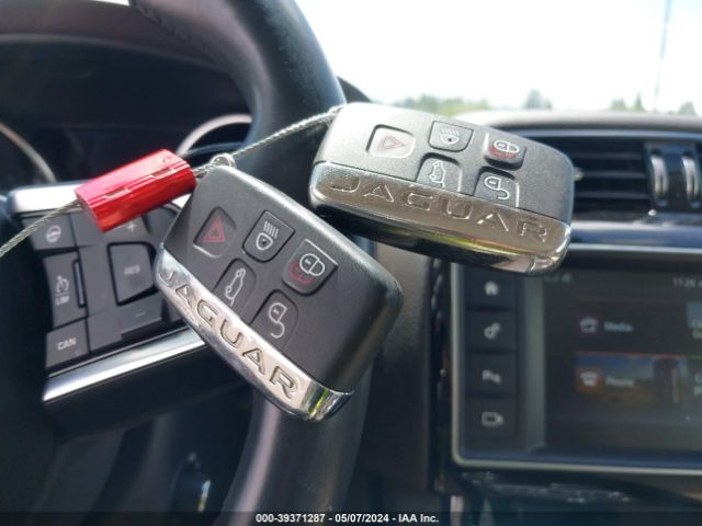 SADCK2FN3JA250659 Jaguar F-pace 20d Prestige