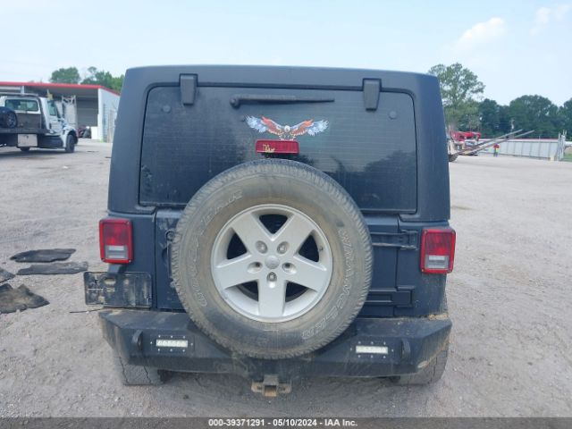 1C4BJWDG1GL266202 Jeep Wrangler Unlimited Sport