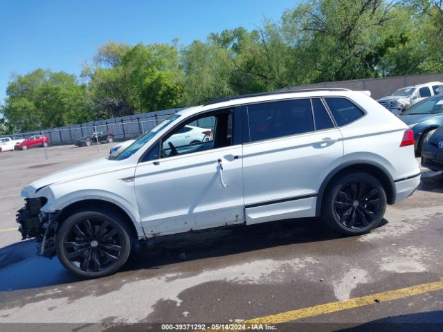 3VV3B7AX4LM179674 Volkswagen Tiguan 2.0t Se/2.0t Se R-line Black/2.0t Sel