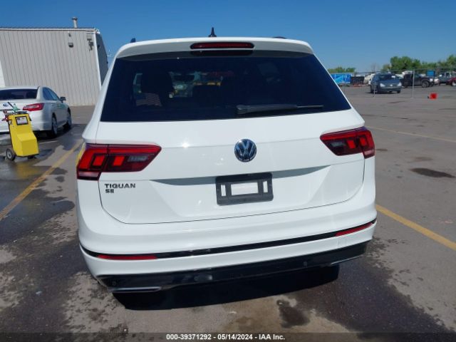 3VV3B7AX4LM179674 Volkswagen Tiguan 2.0t Se/2.0t Se R-line Black/2.0t Sel