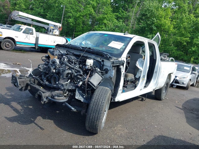 Chevrolet Silverado 1500 Wt 2018 1GCRCNEH6JZ330586 Image 2