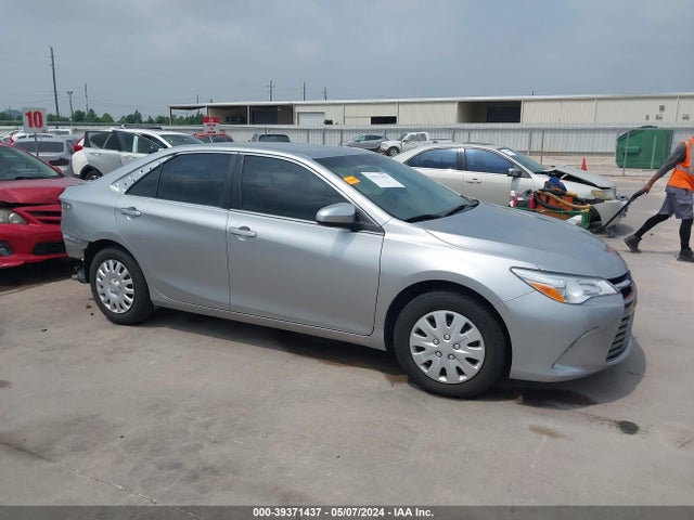 Toyota CAMRY LE 2015 4T4BF1FK8FR510346 Image 14