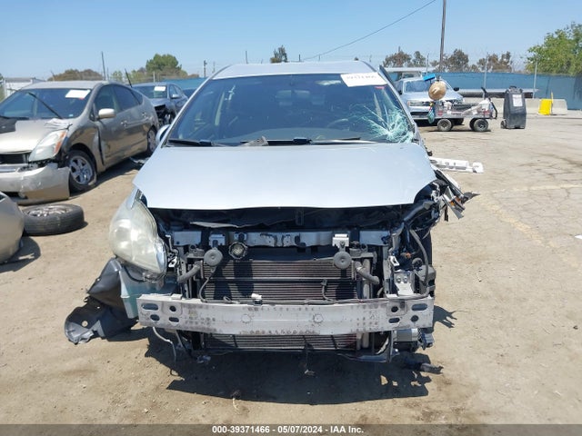 Toyota Prius Two 2015 JTDKN3DU5F0464287 Image 12