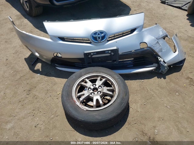 Toyota Prius Two 2015 JTDKN3DU5F0464287 Image 11