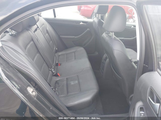 3VW2K7AJ2EM440144 Volkswagen Jetta 2.0l S