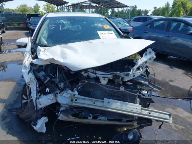 3HGGK5H83JM710493 Honda FIT EX