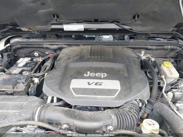 1C4BJWFG5FL736808 Jeep Wrangler Unlimited Rubicon