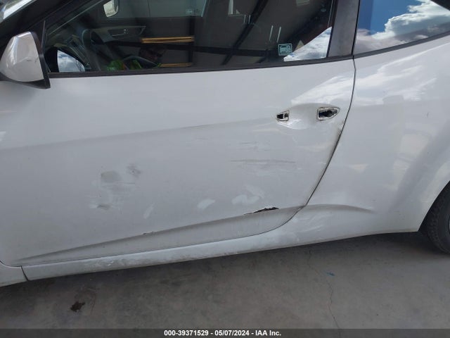 Hyundai Veloster 2016 KMHTC6AD2GU257359 Image 6