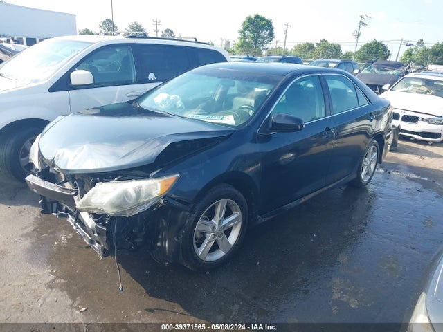 Toyota CAMRY SE 2014 4T1BF1FK3EU303565 Image 2
