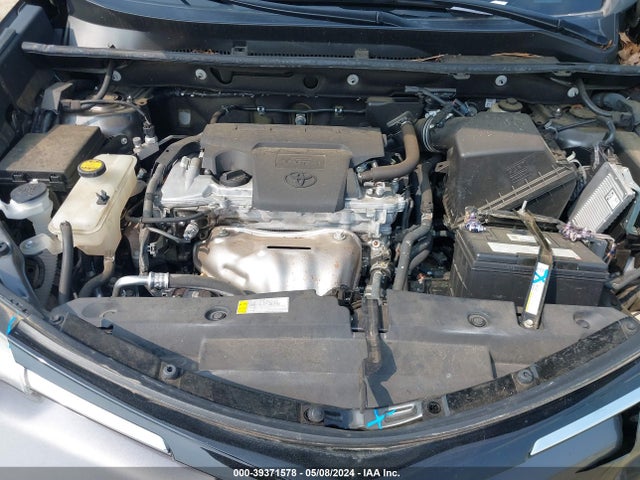 Toyota RAV4 LE 2017 2T3ZFREV3HW316921 Image 10