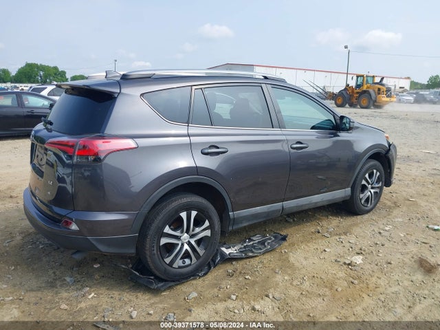 Toyota RAV4 LE 2017 2T3ZFREV3HW316921 Image 4