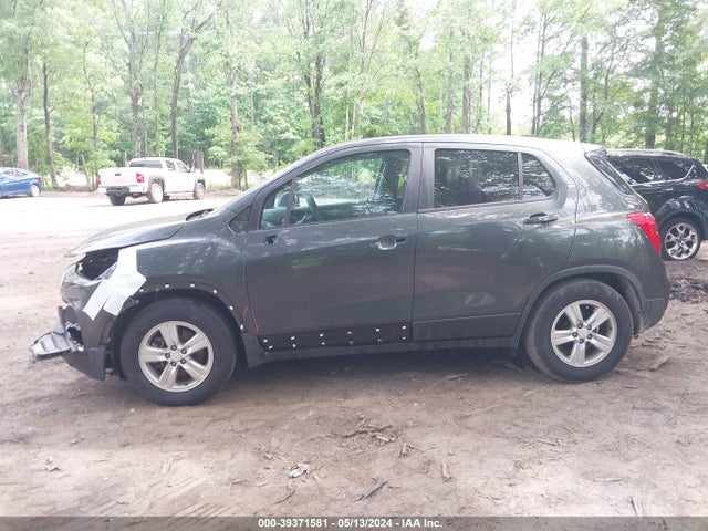 Chevrolet TRAX LS 2019 3GNCJKSB3KL401706 Image 15