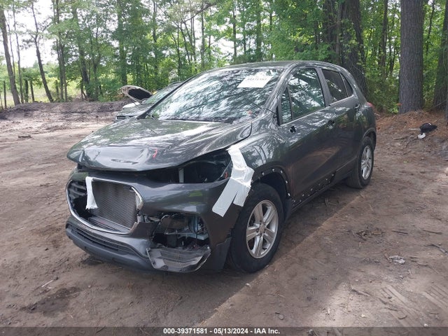 Chevrolet TRAX LS 2019 3GNCJKSB3KL401706 Image 2